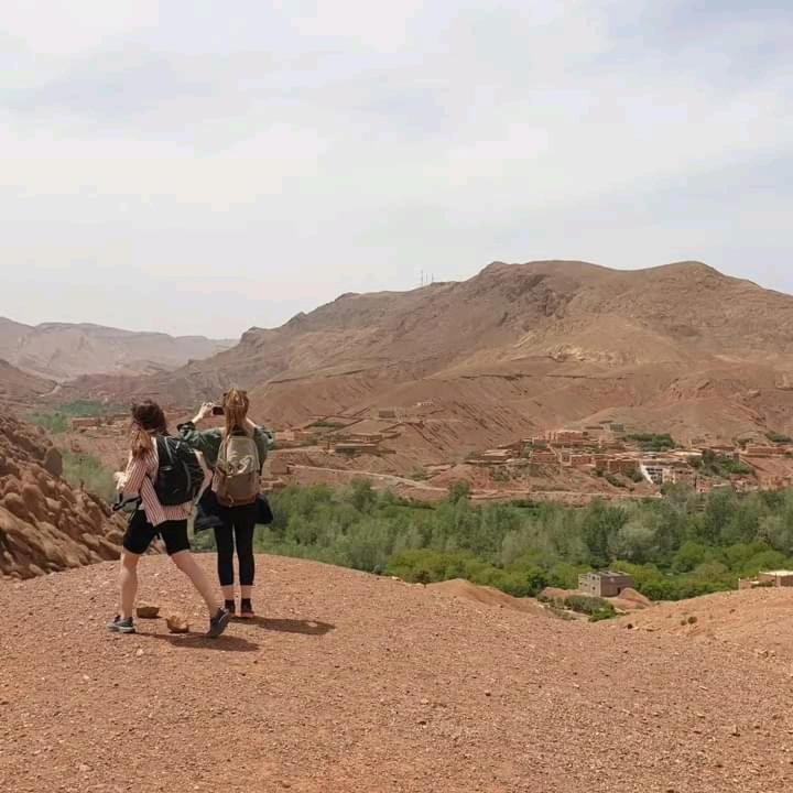 Отель Kasbah Ait Arbi Ait Ougliff Экстерьер фото